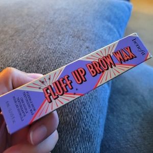 Benefit Fluff Up Brow Wax